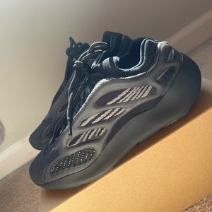 Yeezy 700 V3 'Dark Glow'